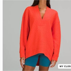 Lululemon Ripples v-neck pullover sz14